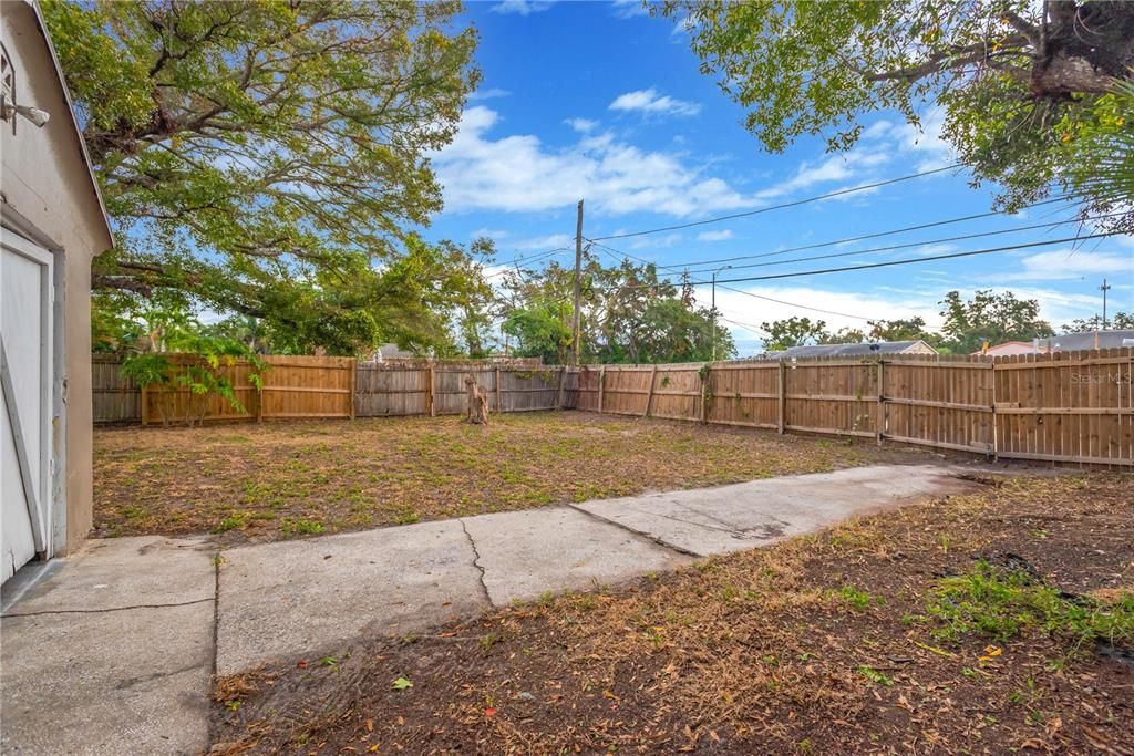 En Venta: $255,000 (3 camas, 2 baños, 1131 Pies cuadrados)