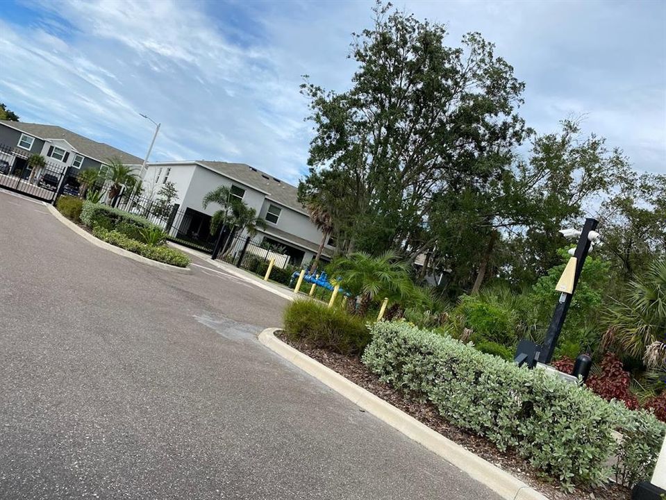 出租: $2,300 (3 贝兹, 2 浴室, 1758 平方英尺)