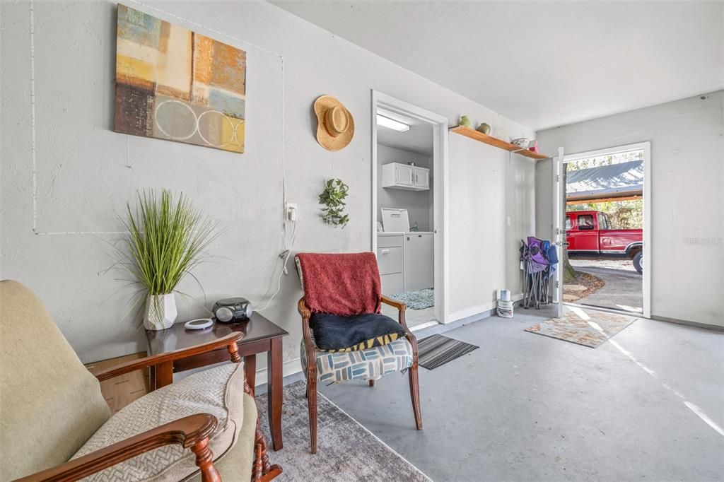 待售: $225,000 (2 贝兹, 2 浴室, 1222 平方英尺)