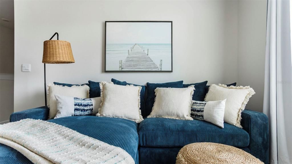 Active With Contract: $401,410 (3 beds, 2 baths, 1673 Square Feet)