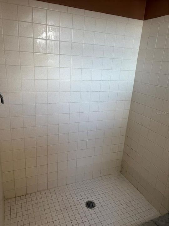 For Sale: $275,000 (4 beds, 2 baths, 1182 Square Feet)