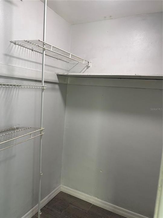 For Sale: $275,000 (4 beds, 2 baths, 1182 Square Feet)