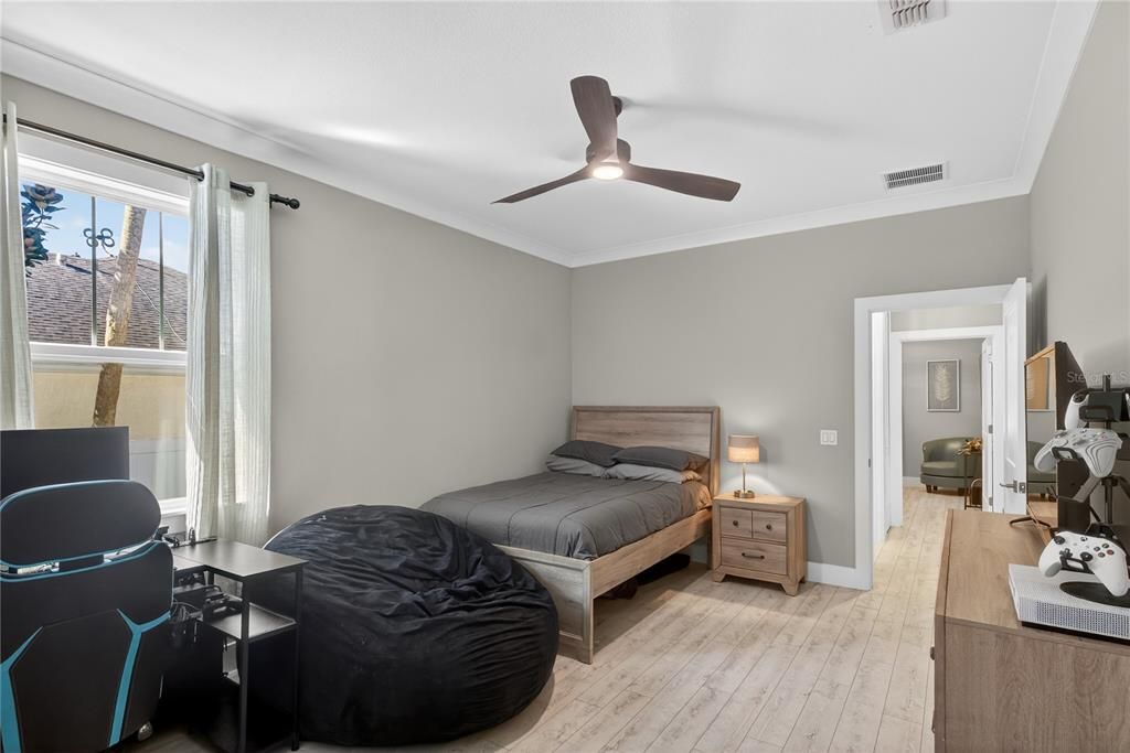 For Sale: $789,000 (3 beds, 3 baths, 2880 Square Feet)