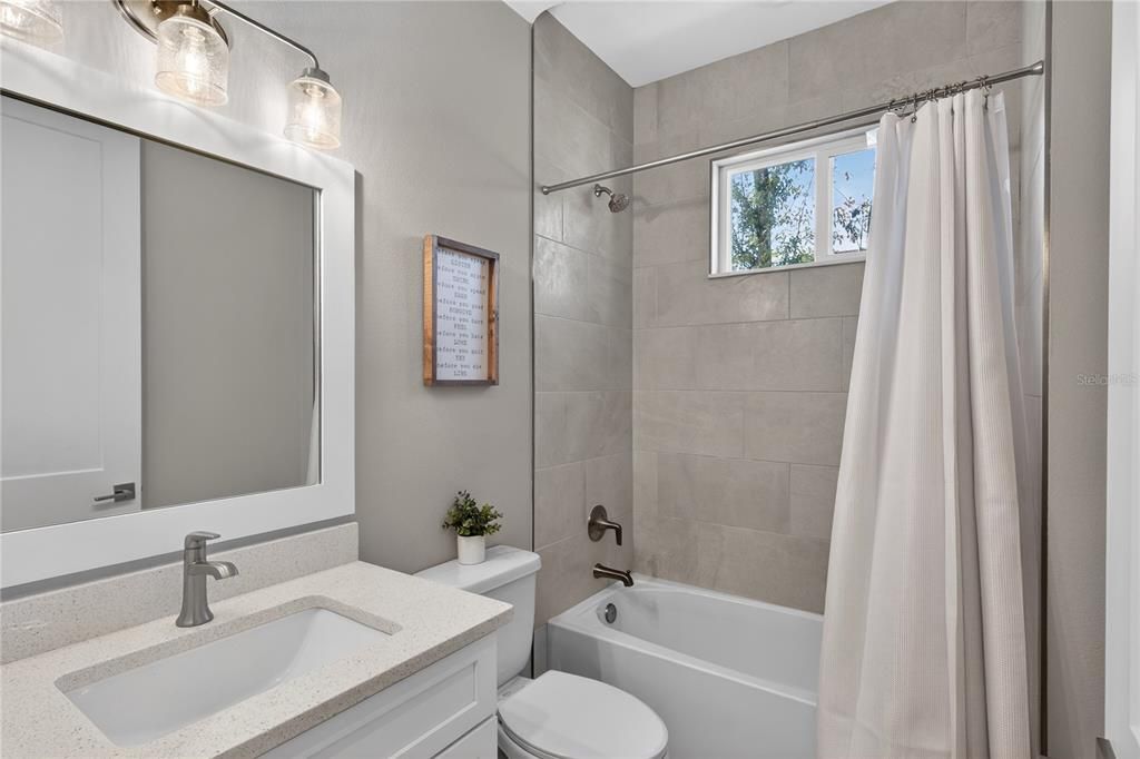 For Sale: $789,000 (3 beds, 3 baths, 2880 Square Feet)