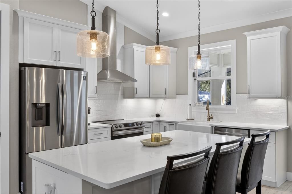 For Sale: $789,000 (3 beds, 3 baths, 2880 Square Feet)