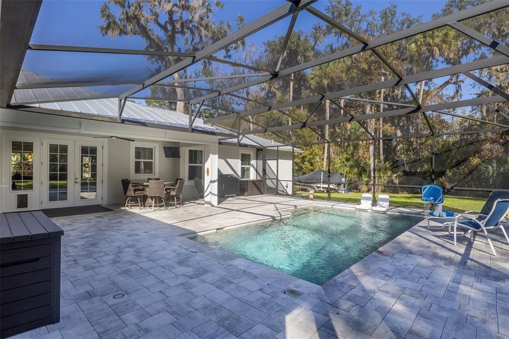 For Sale: $789,000 (3 beds, 3 baths, 2880 Square Feet)