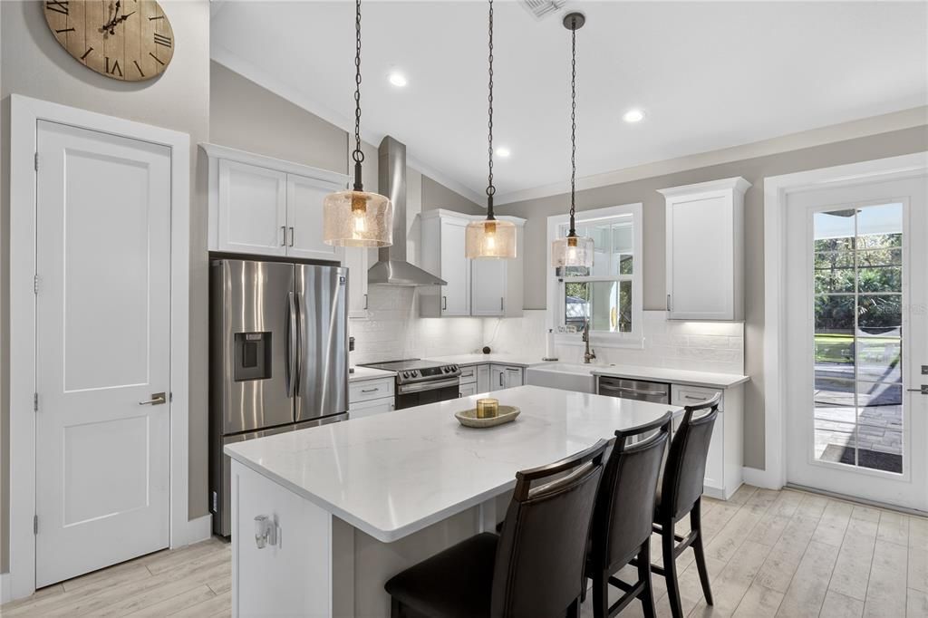 For Sale: $789,000 (3 beds, 3 baths, 2880 Square Feet)