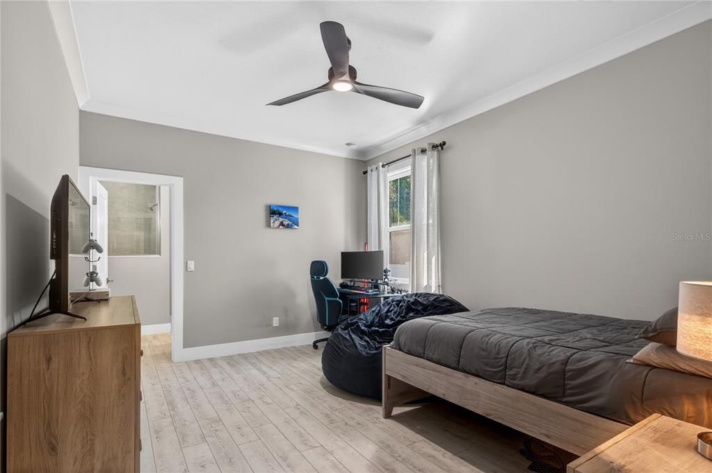 For Sale: $789,000 (3 beds, 3 baths, 2880 Square Feet)