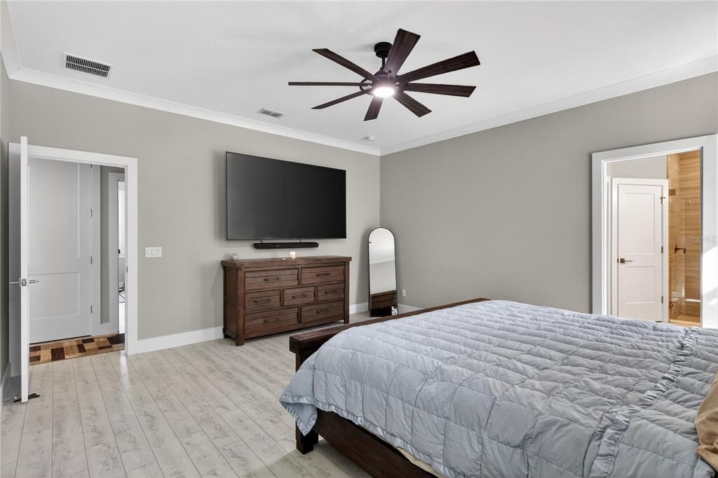 For Sale: $789,000 (3 beds, 3 baths, 2880 Square Feet)