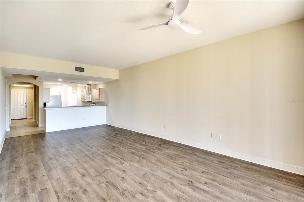 For Sale: $500,000 (2 beds, 2 baths, 1706 Square Feet)