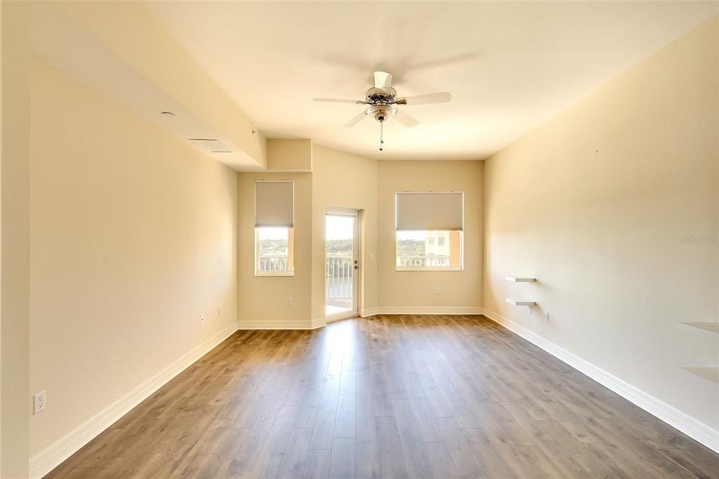 For Sale: $500,000 (2 beds, 2 baths, 1706 Square Feet)