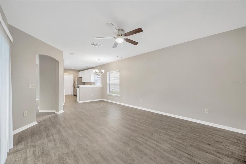 For Sale: $381,000 (3 beds, 2 baths, 1820 Square Feet)