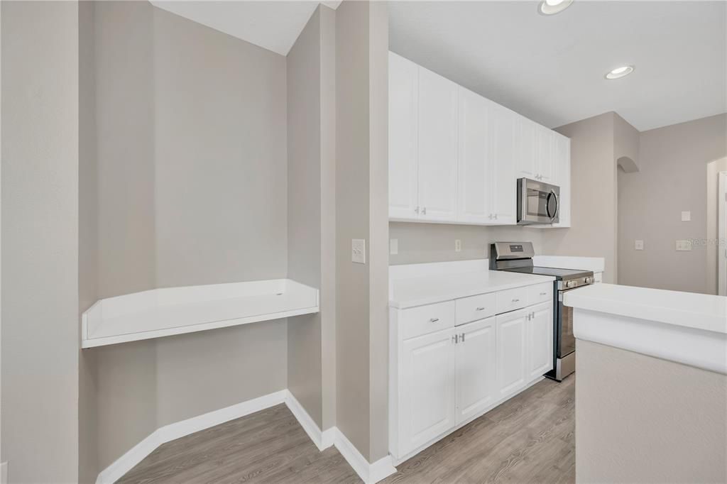 For Sale: $381,000 (3 beds, 2 baths, 1820 Square Feet)