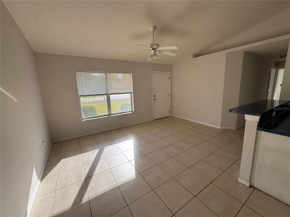 В аренду: $1,750 (3 спален, 2 ванн, 1100 Квадратных фут)