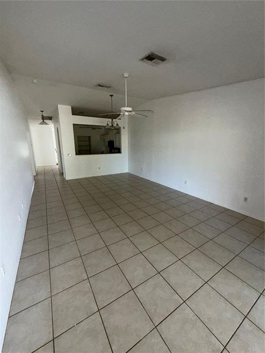 For Sale: $416,000 (6 beds, 0 baths, 2774 Square Feet)