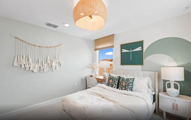 En Venta: $565,745 (3 camas, 2 baños, 2061 Pies cuadrados)