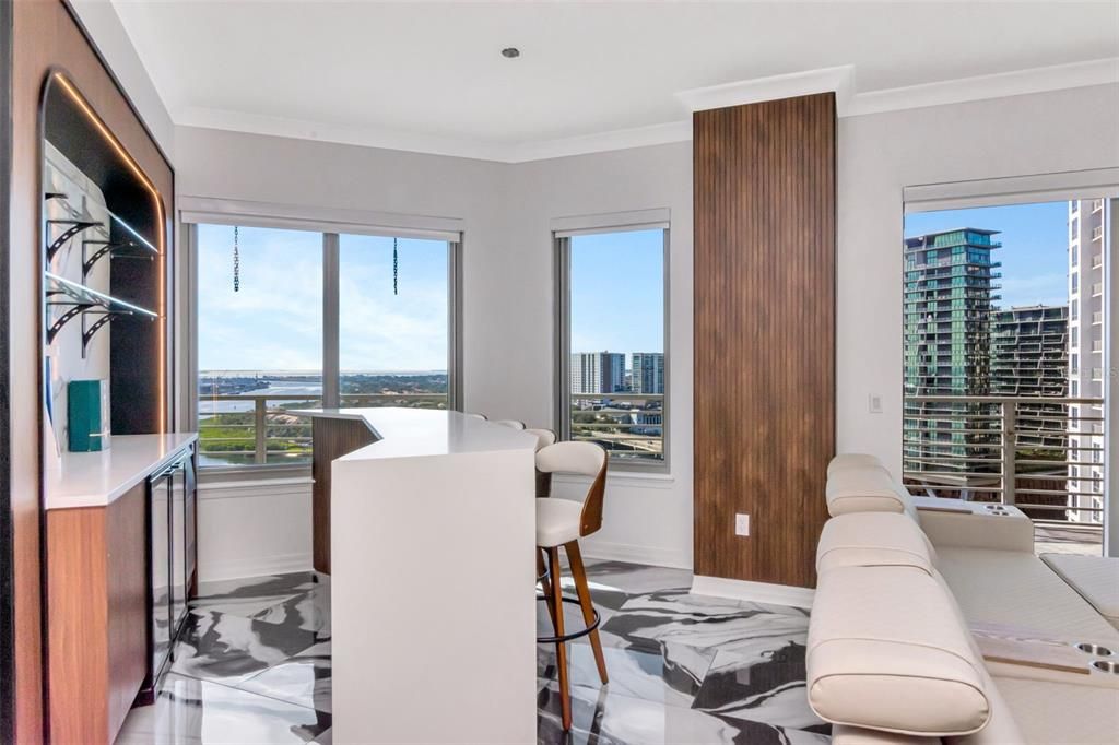 出租: $11,000 (3 贝兹, 3 浴室, 1733 平方英尺)