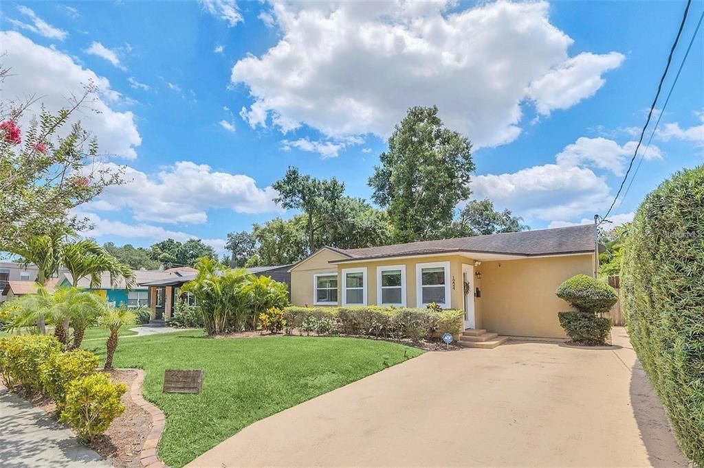 出租: $3,045 (3 贝兹, 2 浴室, 1401 平方英尺)