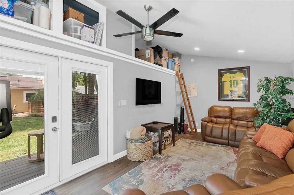 出租: $3,045 (3 贝兹, 2 浴室, 1401 平方英尺)