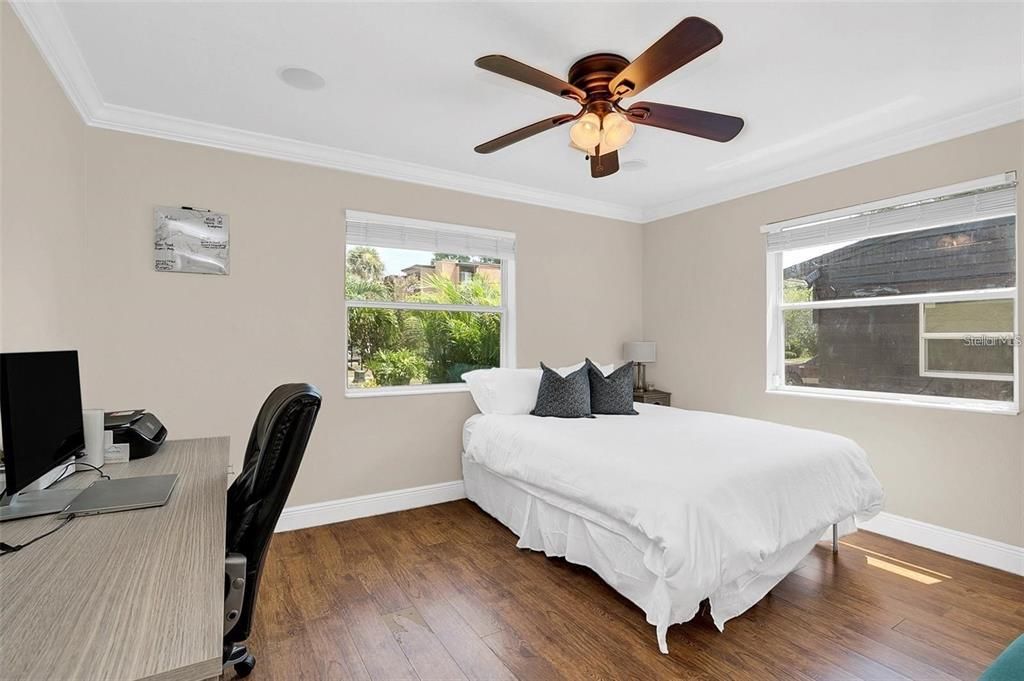 出租: $3,045 (3 贝兹, 2 浴室, 1401 平方英尺)