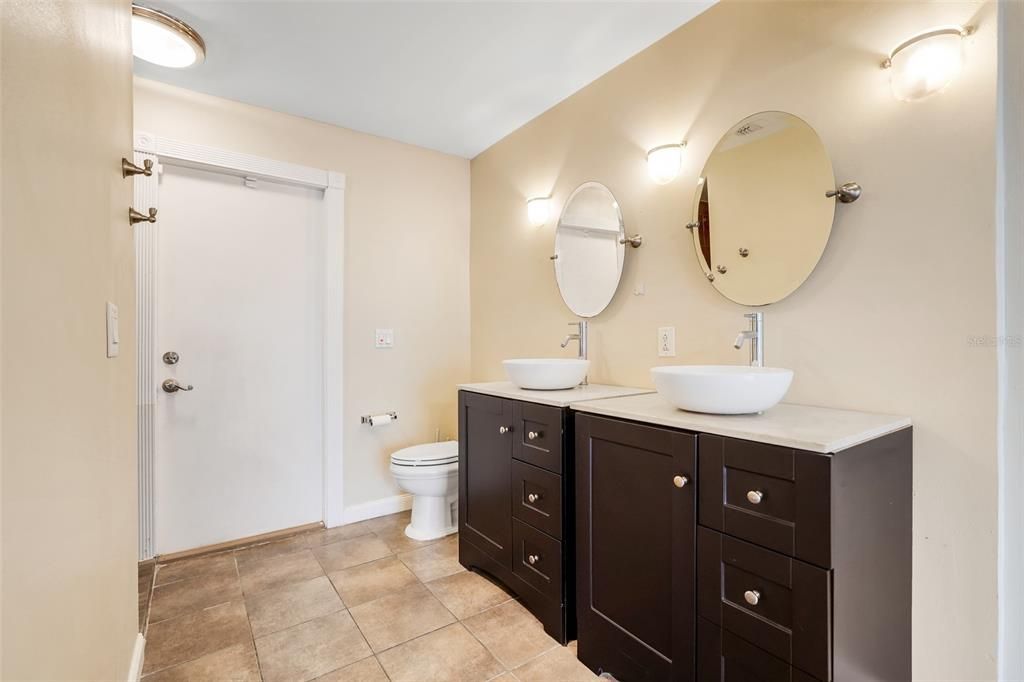 For Sale: $485,000 (4 beds, 2 baths, 2090 Square Feet)