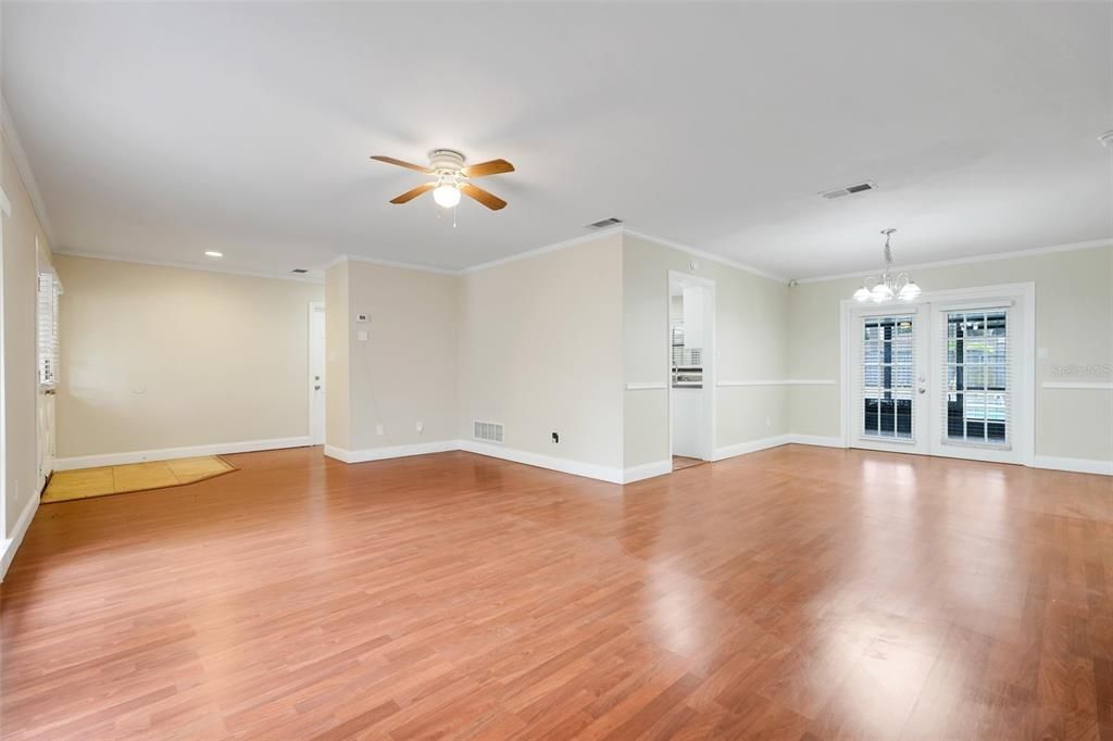 For Sale: $485,000 (4 beds, 2 baths, 2090 Square Feet)