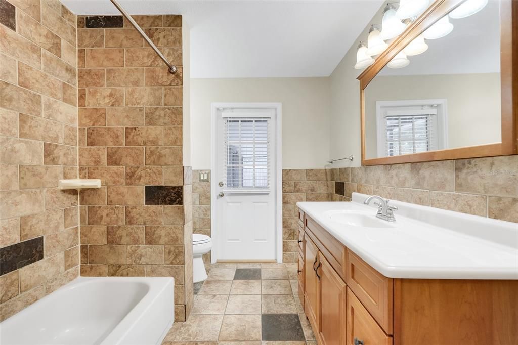 For Sale: $485,000 (4 beds, 2 baths, 2090 Square Feet)