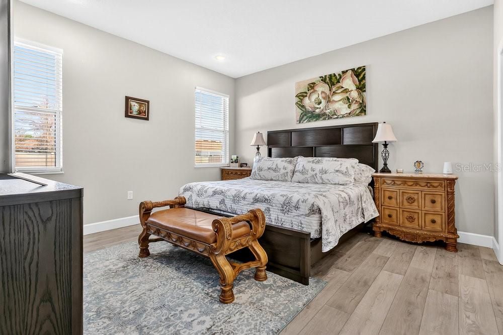 For Sale: $270,000 (3 beds, 2 baths, 1257 Square Feet)