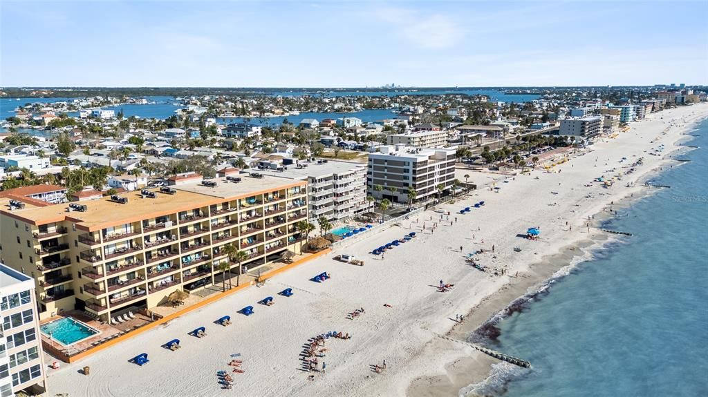 En Venta: $1,195,000 (3 camas, 2 baños, 1440 Pies cuadrados)