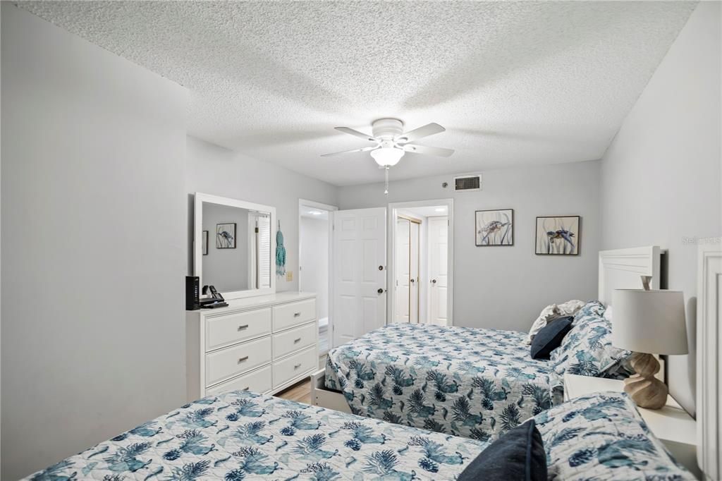 待售: $1,195,000 (3 贝兹, 2 浴室, 1440 平方英尺)