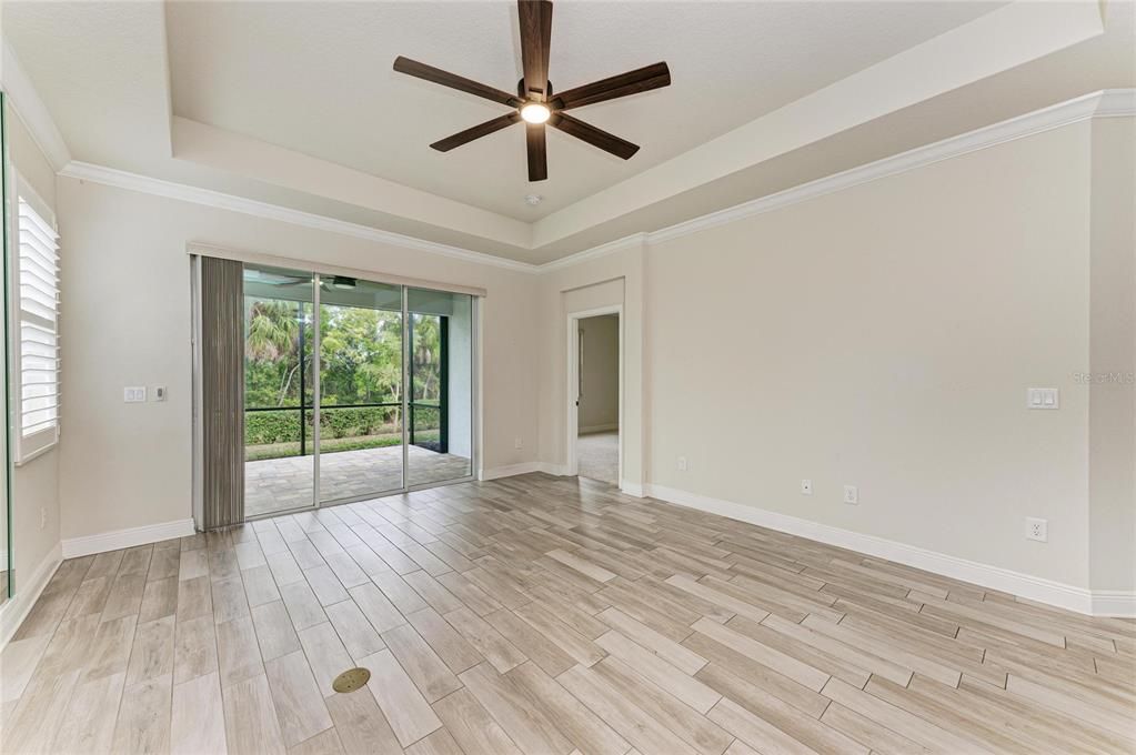 For Sale: $405,000 (2 beds, 2 baths, 1627 Square Feet)