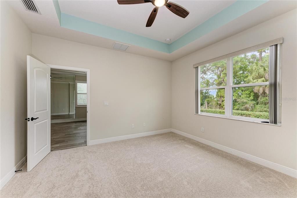 For Sale: $405,000 (2 beds, 2 baths, 1627 Square Feet)