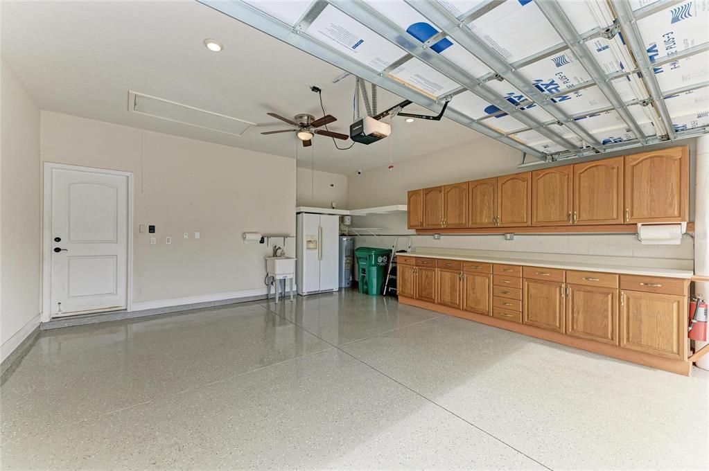 For Sale: $405,000 (2 beds, 2 baths, 1627 Square Feet)