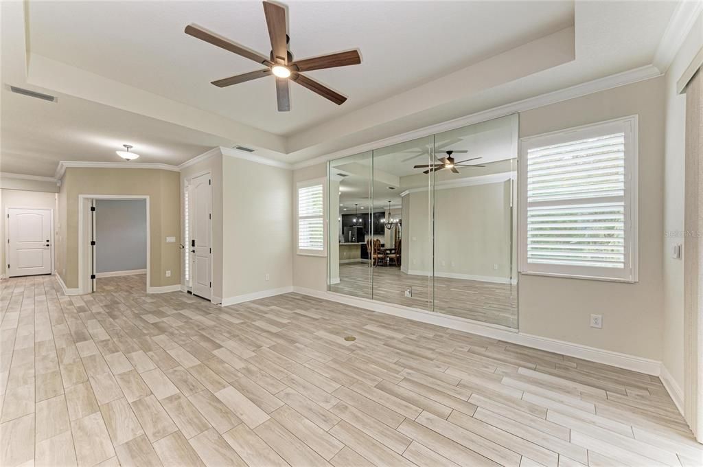 For Sale: $405,000 (2 beds, 2 baths, 1627 Square Feet)