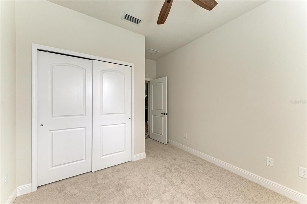 For Sale: $405,000 (2 beds, 2 baths, 1627 Square Feet)