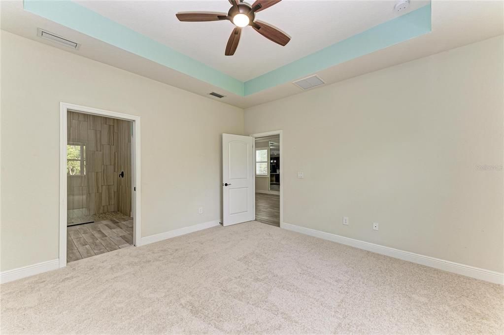 For Sale: $405,000 (2 beds, 2 baths, 1627 Square Feet)