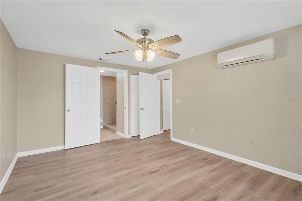 На продажу: $425,000 (4 спален, 2 ванн, 1354 Квадратных фут)