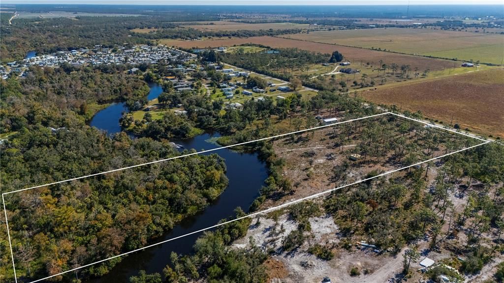 На продажу: $295,000 (10.10 acres)