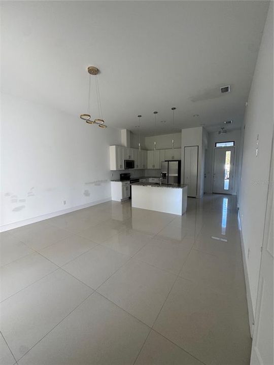 For Rent: $1,995 (3 beds, 2 baths, 2390 Square Feet)