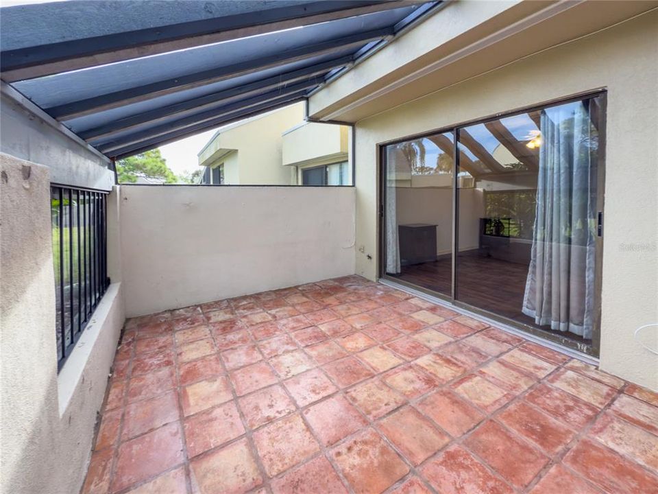 For Sale: $200,000 (3 beds, 2 baths, 1560 Square Feet)