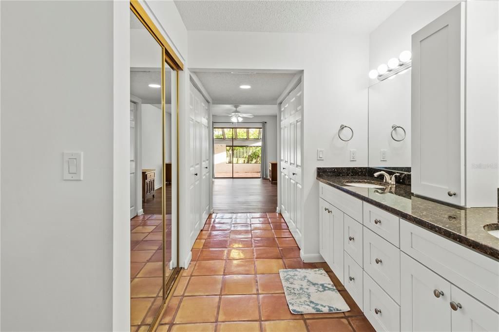 For Sale: $200,000 (3 beds, 2 baths, 1560 Square Feet)