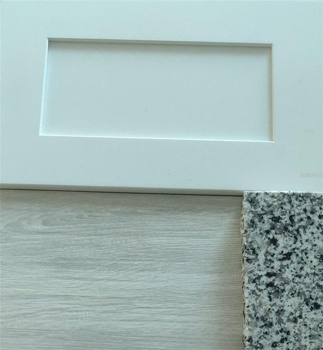 待售: $325,250 (4 贝兹, 2 浴室, 1635 平方英尺)