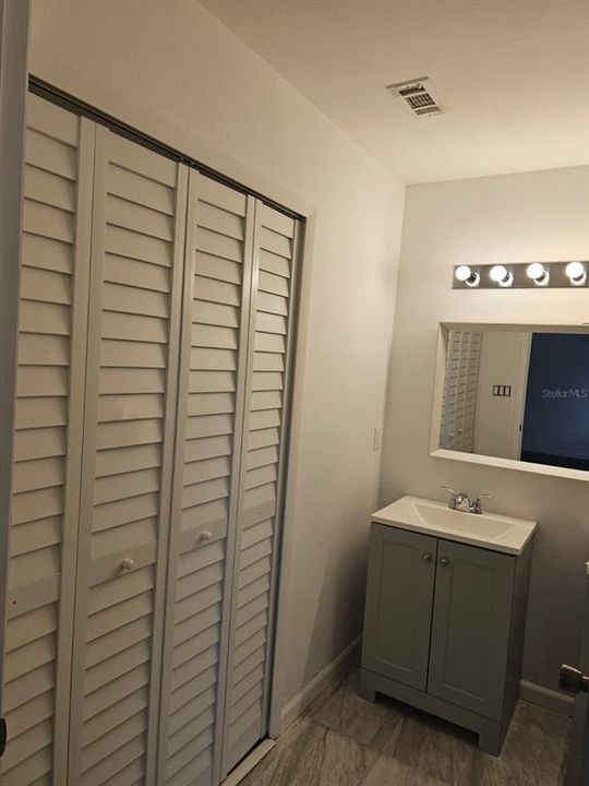 出租: $2,425 (3 贝兹, 2 浴室, 1373 平方英尺)