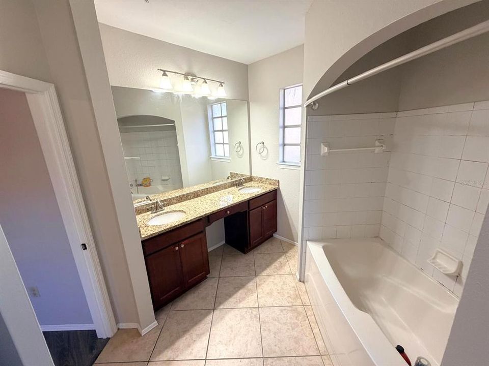 For Rent: $1,795 (2 beds, 2 baths, 1242 Square Feet)