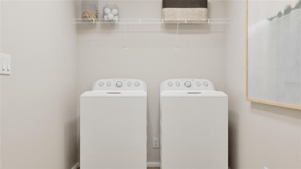 For Sale: $362,650 (4 beds, 2 baths, 1910 Square Feet)