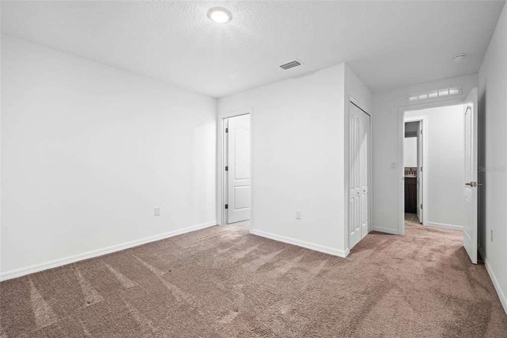 На продажу: $474,900 (6 спален, 4 ванн, 2931 Квадратных фут)