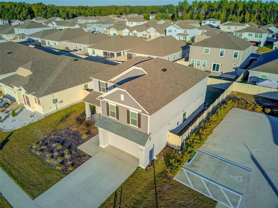 На продажу: $474,900 (6 спален, 4 ванн, 2931 Квадратных фут)