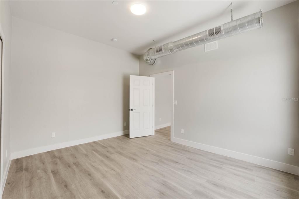 For Rent: $1,550 (1 beds, 1 baths, 538 Square Feet)