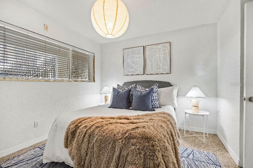 For Sale: $175,000 (1 beds, 1 baths, 625 Square Feet)