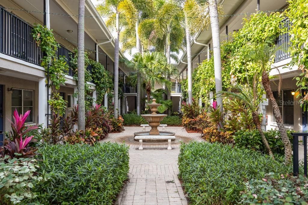 For Sale: $175,000 (1 beds, 1 baths, 625 Square Feet)